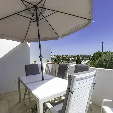 Club - 2 Bedroom Apartment, Air Conditioning And Pools Appartamento