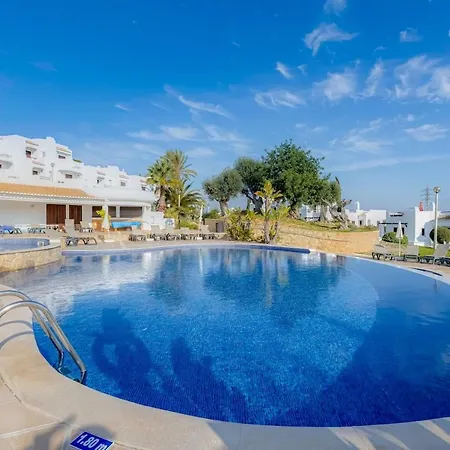 Club - 2 Bedroom Apartment, Air Conditioning And Pools Appartamento