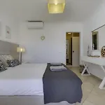 شقة Club - 2 Bedroom Apartment, Air Conditioning And Pools *