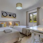 Club - 2 Bedroom Apartment, Air Conditioning And Pools