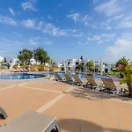 Club - 2 Bedroom Apartment, Air Conditioning And Pools Албуфейра